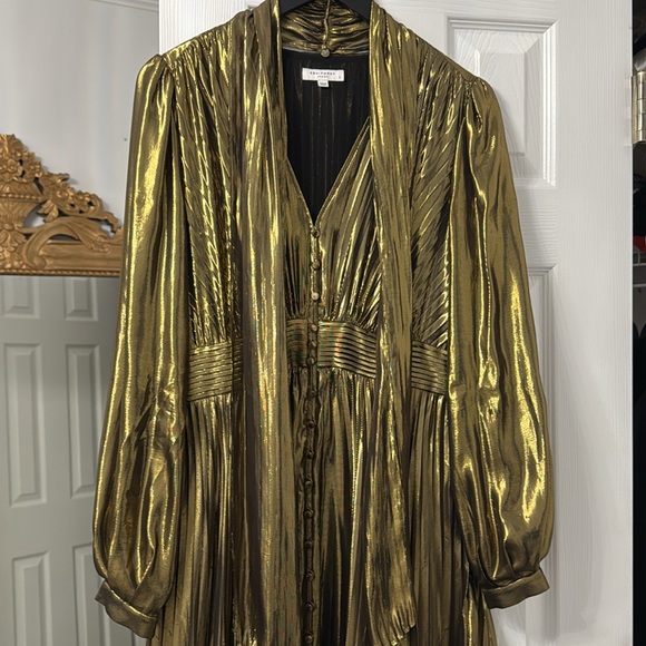 Equipment Macin Pleated Silk-Blend Lamé Midi Dress 8 - Picture 8 of 12